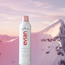 Cargar imagen en el visor de la galería, Evian Agua Termal 300 ml frente a la montaña